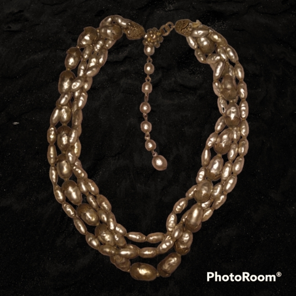 Beautiful Vintage Miriam Haskell Multi-strand Pearl Necklace
